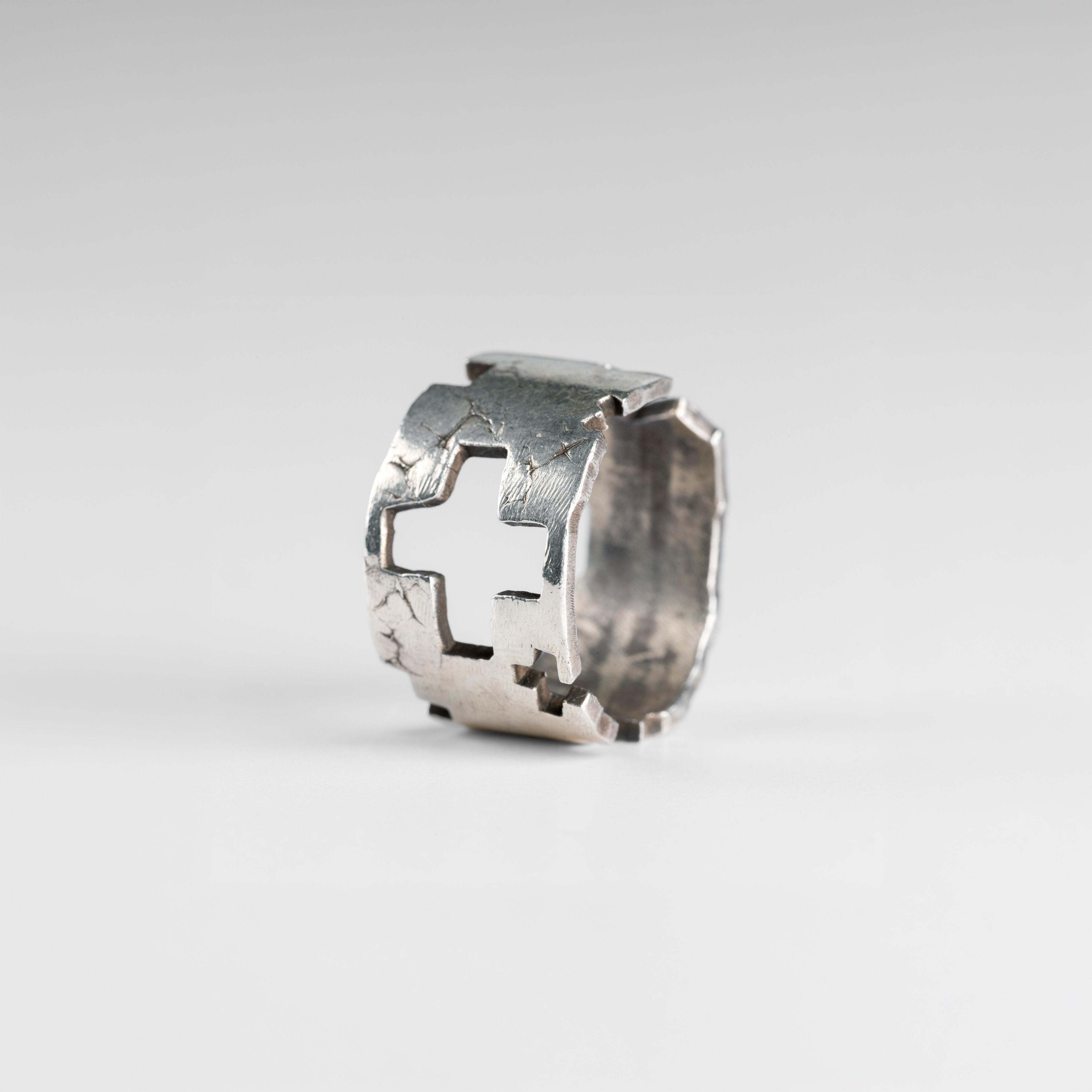 Stone Cross Ring ©