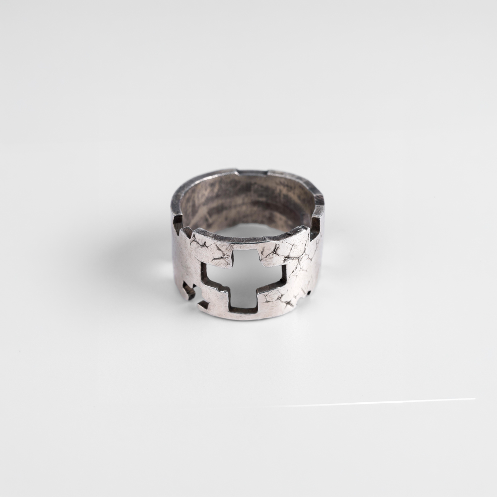 Stone Cross Ring ©