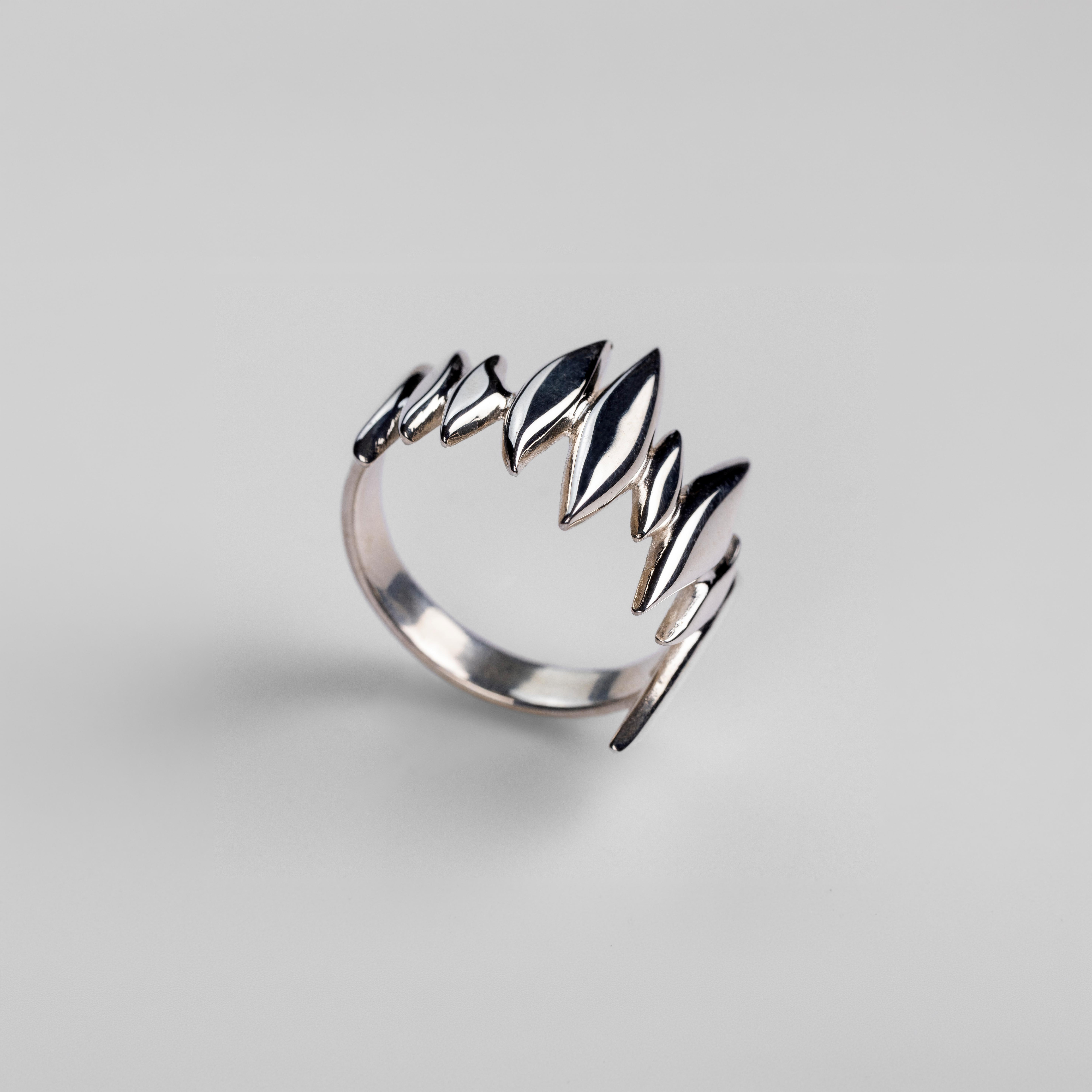 Splinters Ring © 