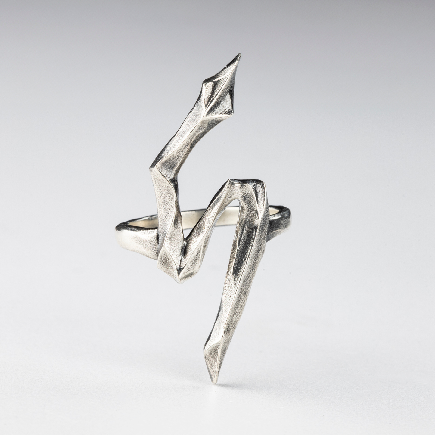 Handcrafted gothic silver 5 ring in 925 sterling silver – front sculptural view by Sebamakes