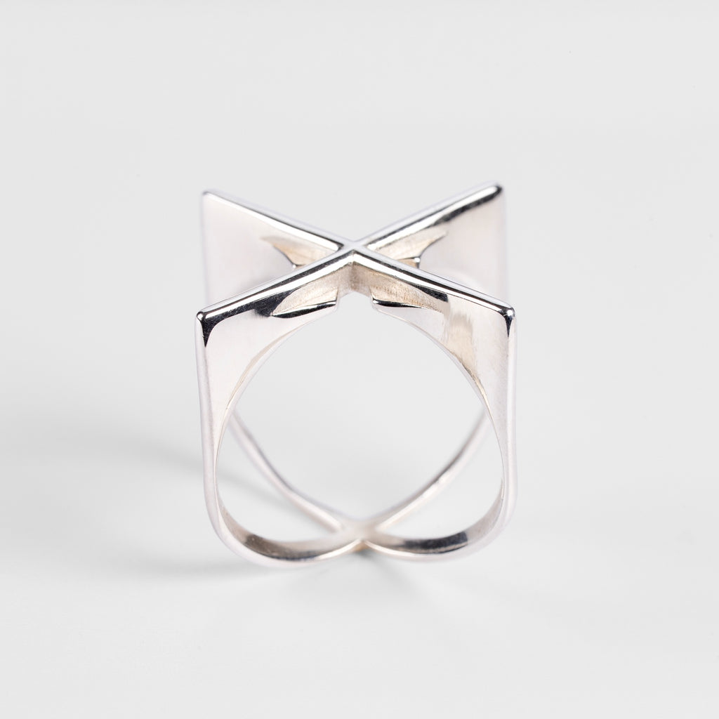 Cross ring ©