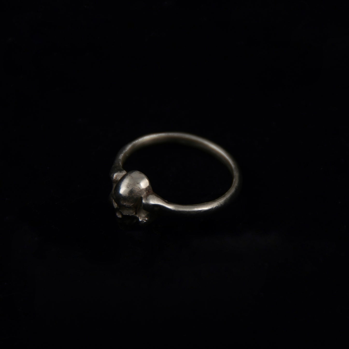 Silver Skull Ring © | handmade jewelry