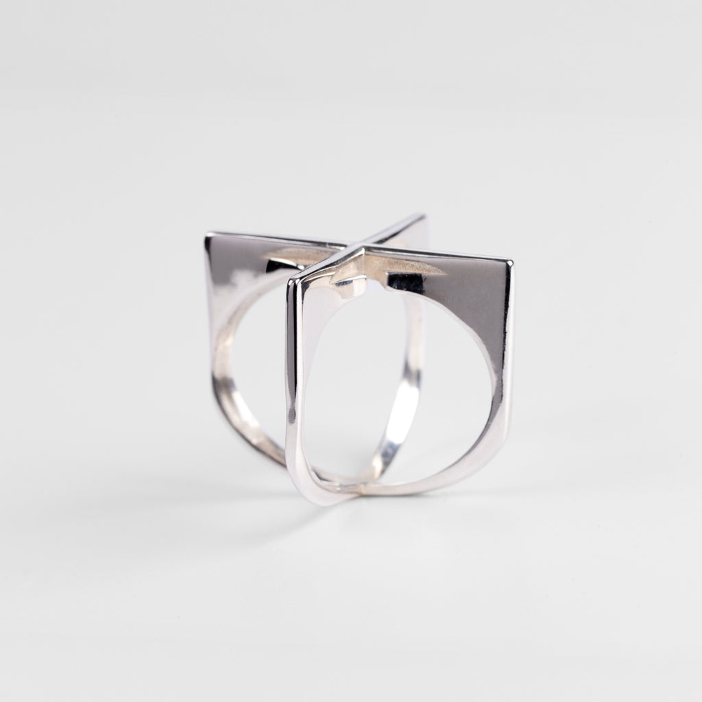 Cross ring ©