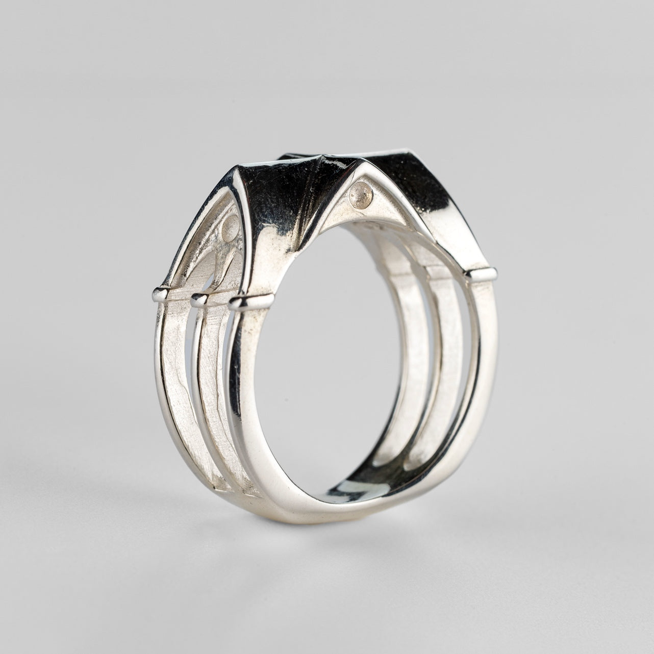 Cathedral Ring © 