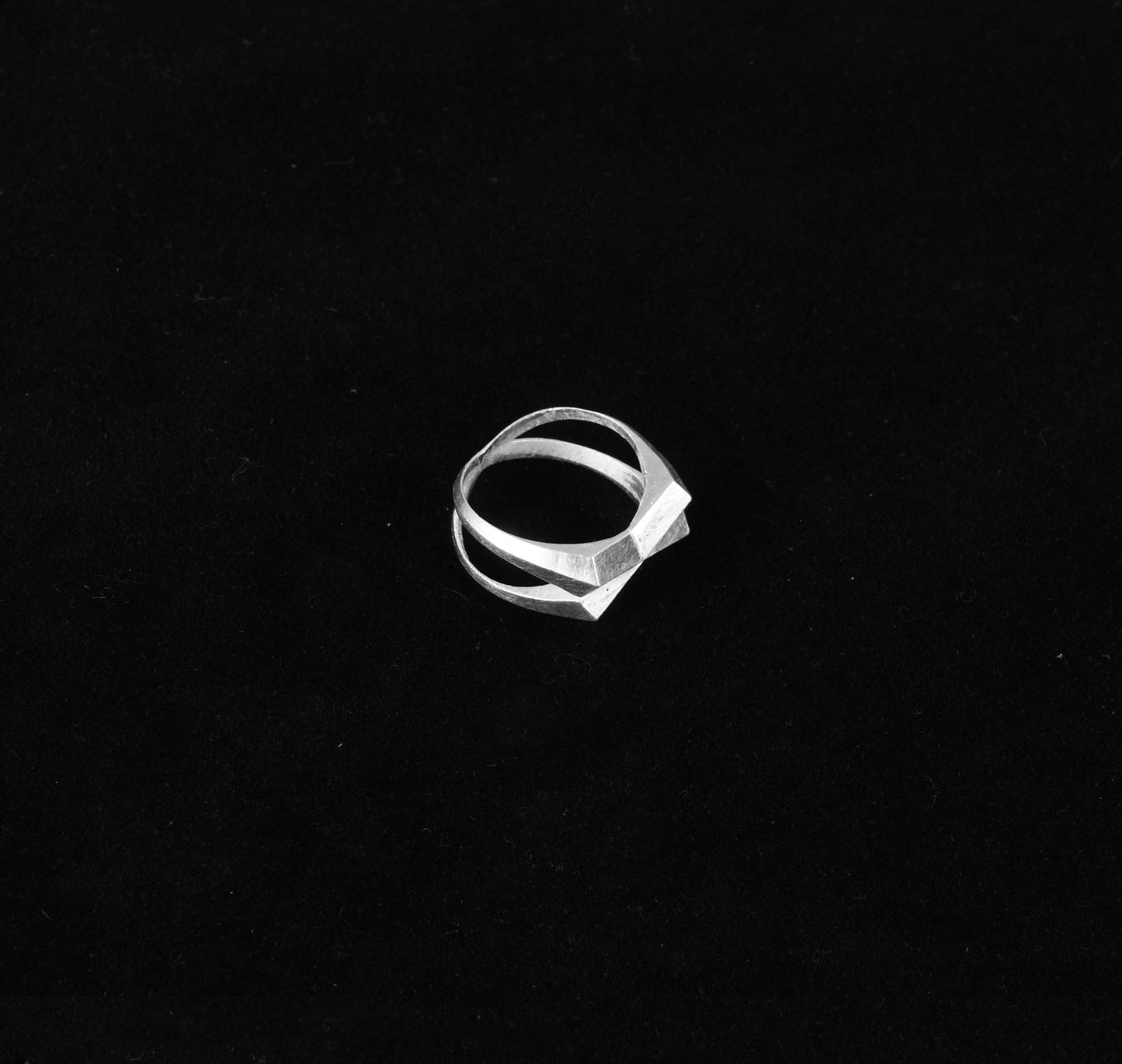 X Silver Ring © | handmade jewelry