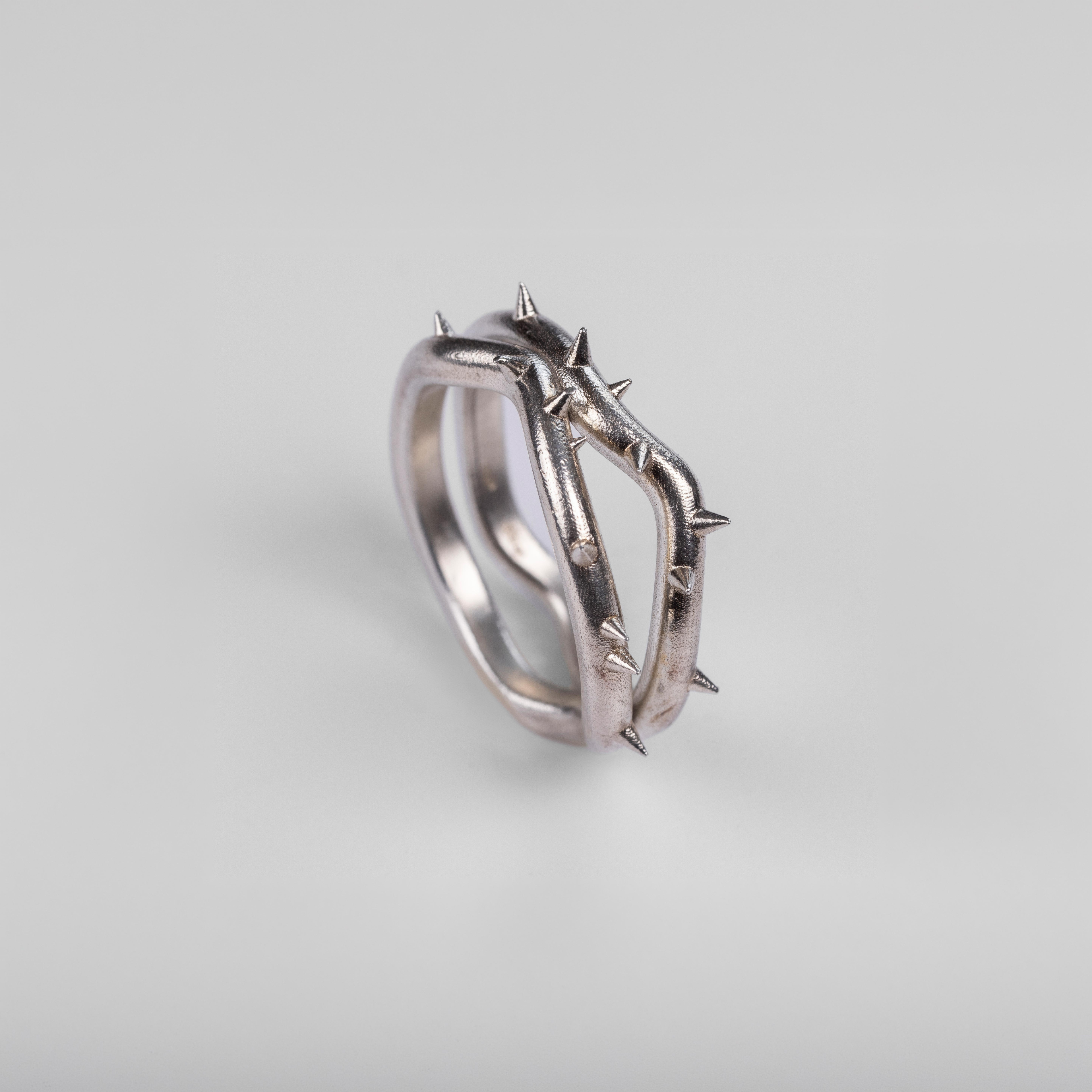 Top-down view of the "Brambles" 925 silver ring by Seba Makes, showcasing the organic texture and outward-facing sculpted thorns