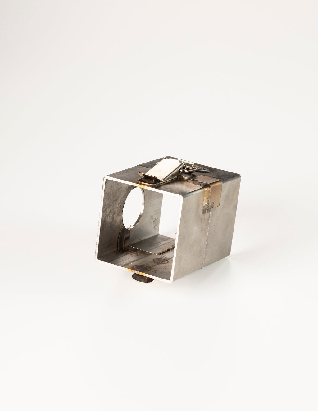 ⁠Alternative angle of the Seba Makes stainless steel mold for professional jewelry studios.